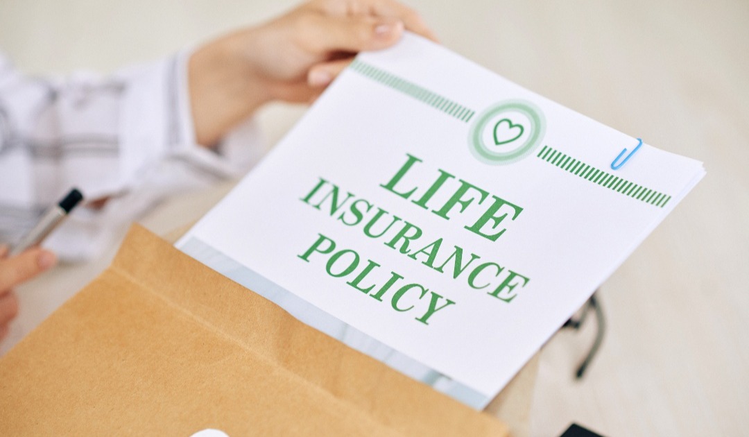 agent-with-contract-of-life-insurance-policy-2021-08-27-09-43-28-utc-1