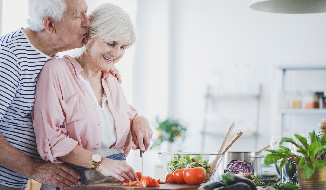 elderly-man-kissing-wife-2021-08-26-15-45-23-utc-1