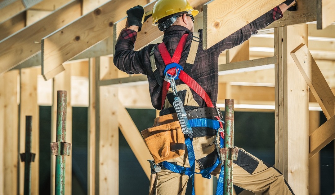 wood-house-frame-construction-2022-12-16-11-52-22-utc-1